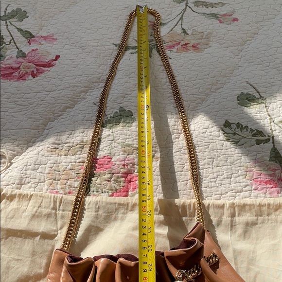 Stella Mccartney gold chain bucket bag - Picture 14 of 16